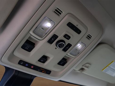 Used 2021 GMC Yukon Denali image 22