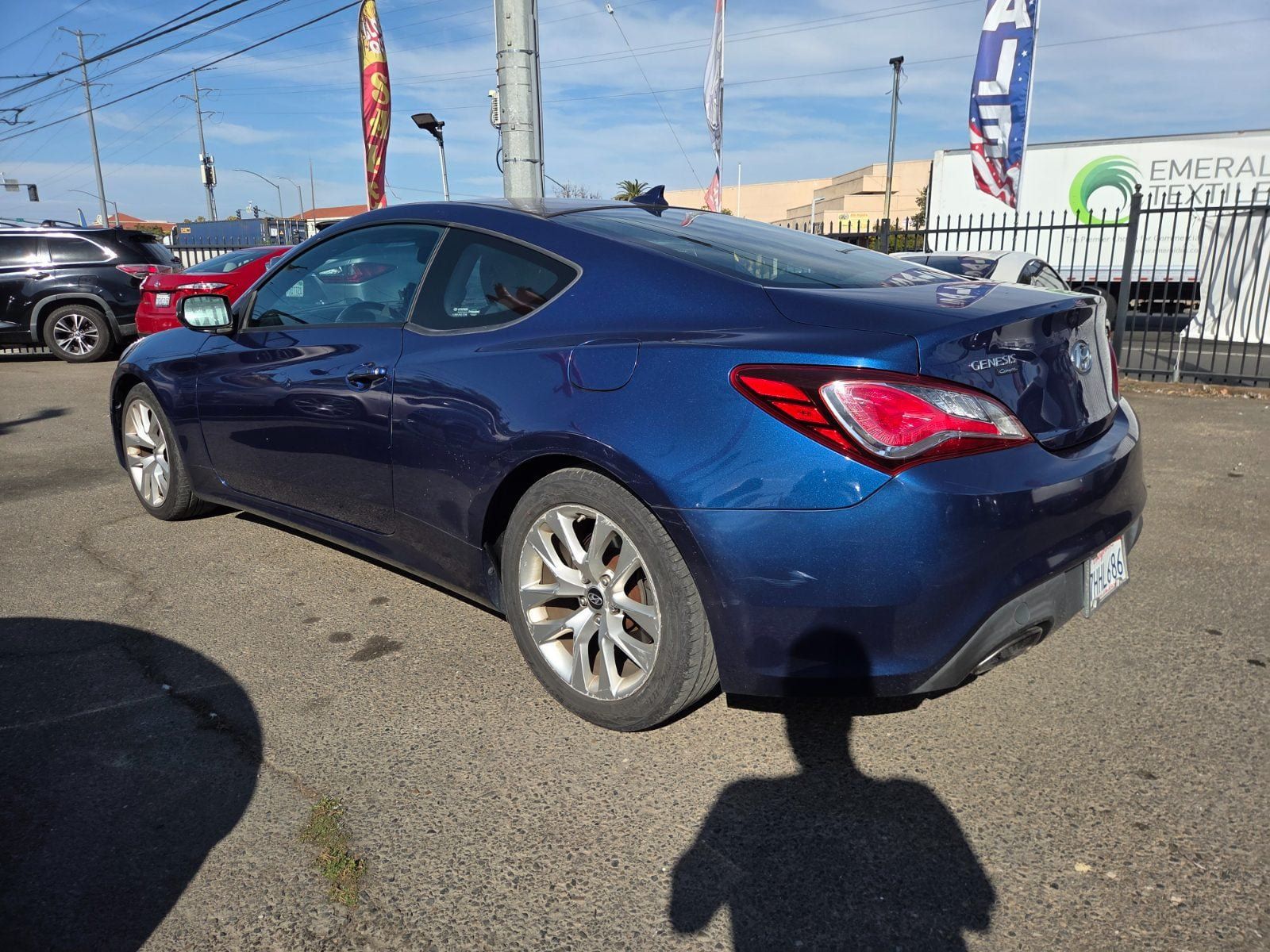 Used 2014 Hyundai Genesis 2.0T RWD image 2