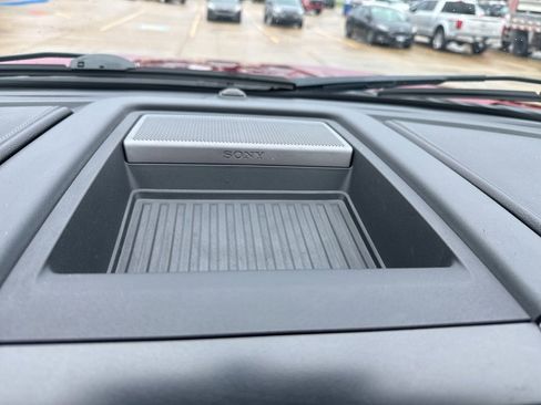 Used 2017 Ford F250 Lariat w/ Chrome Package image 18