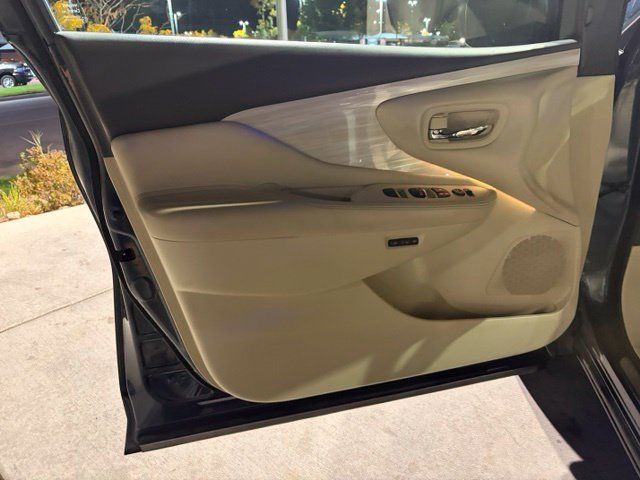 Used 2016 Nissan Murano Platinum w/ Cargo Package AWD/4WD image 11