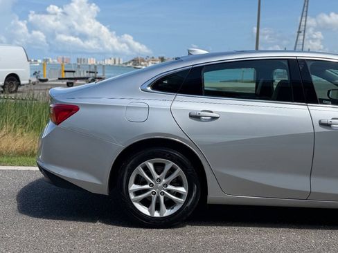 Used 2018 Chevrolet Malibu Hybrid w/ Leather Package FWD image 29