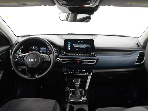 Used 2023 Kia Seltos S w/ Navigation Package FWD image 13