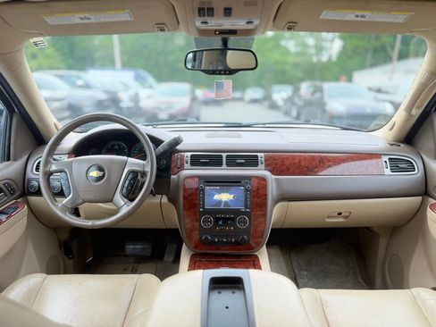 Used 2013 Chevrolet Tahoe LTZ AWD/4WD image 21
