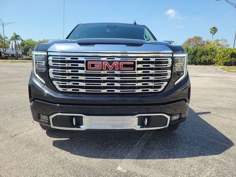 Certified 2022 GMC Sierra 1500 Denali image 3