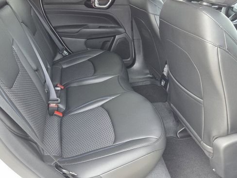 New 2026 Jeep Compass Latitude image 14