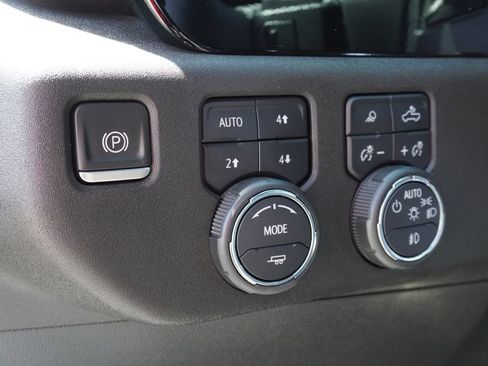 Certified 2023 Chevrolet Silverado 1500 High Country AWD/4WD image 18