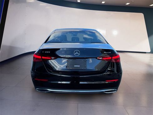 Used 2025 Mercedes-Benz C 300 4MATIC Sedan image 4