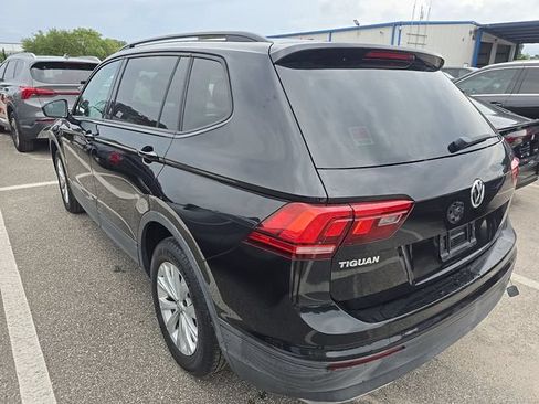 Used 2018 Volkswagen Tiguan S FWD image 17