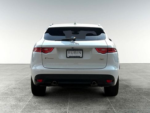 Used 2019 Jaguar F-PACE R-Sport image 5