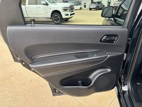 Used 2021 Dodge Durango R/T w/ Blacktop Package AWD/4WD image 21