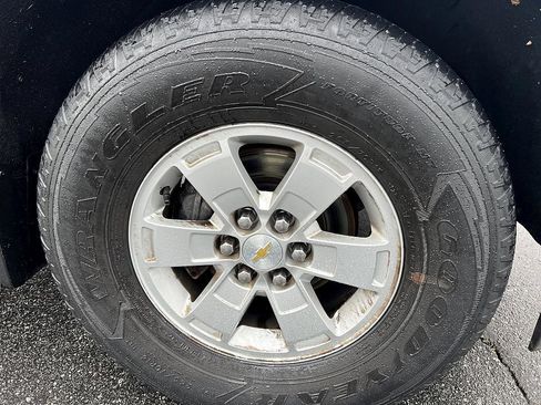 Used 2016 Chevrolet Colorado LT w/ LT Convenience Package image 12