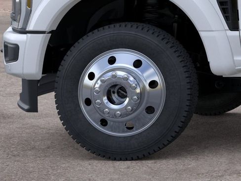 New 2026 Ford F450 Platinum w/ FX4 Off-Road Package AWD/4WD image 19