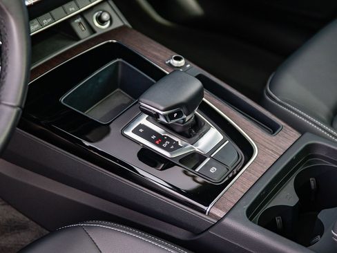 Certified 2023 Audi Q5 Premium Plus w/ Convenience Package AWD/4WD image 21