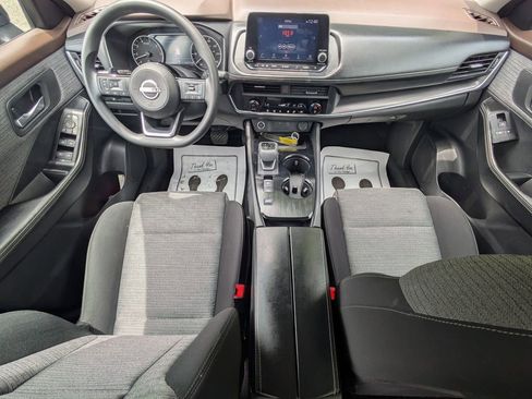 Used 2023 Nissan Rogue SV FWD image 15