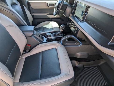 Certified 2022 Ford Bronco Wildtrak AWD/4WD image 20
