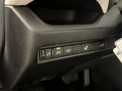 Used 2025 Toyota RAV4 XLE Premium w/ Weather Package AWD/4WD image 32