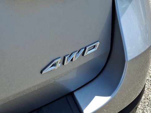 Certified 2024 Ford Explorer XLT AWD/4WD image 34