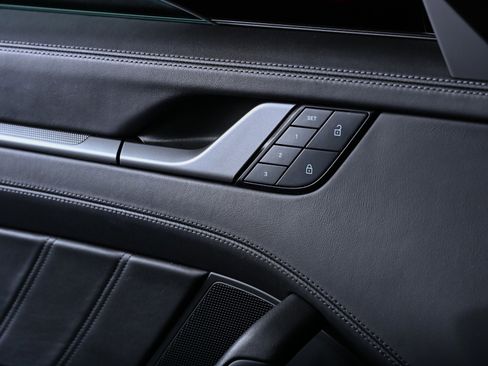 Used 2024 Porsche 911 Carrera S RWD image 15