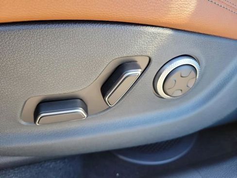 New 2026 Genesis GV70 2.5T Advanced w/ G1 Accessory Package image 21