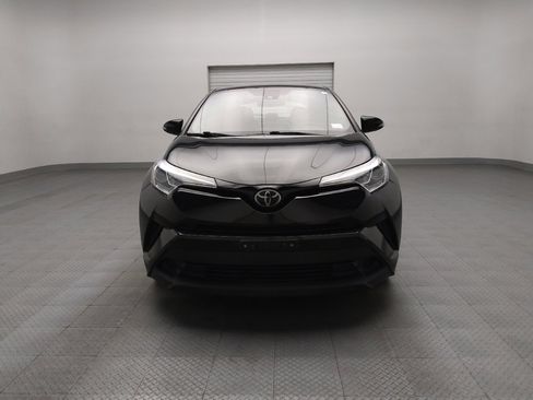 Used 2019 Toyota C-HR XLE image 15
