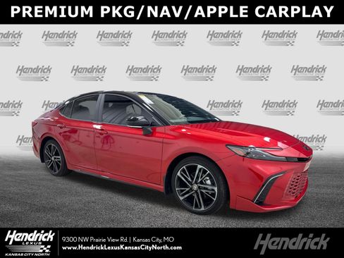 Used 2025 Toyota Camry XSE w/ Premium Package FWD image 1