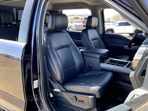 Used 2025 Ford F250 Lariat w/ Chrome Package image 9