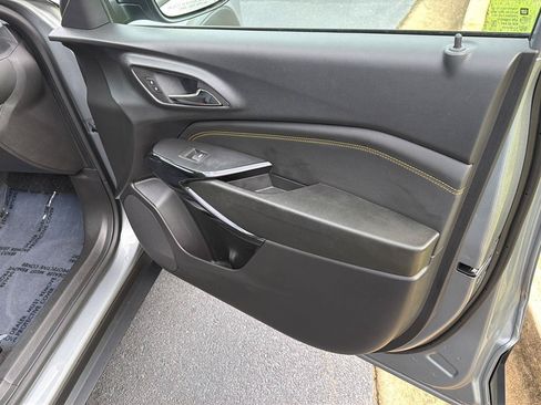 Used 2024 Chevrolet Trax ACTIV w/ Sunroof Package FWD image 14