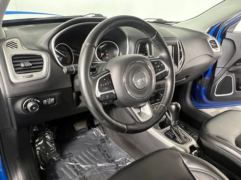 Used 2018 Jeep Compass Latitude w/ Popular Equipment Group AWD/4WD image 17