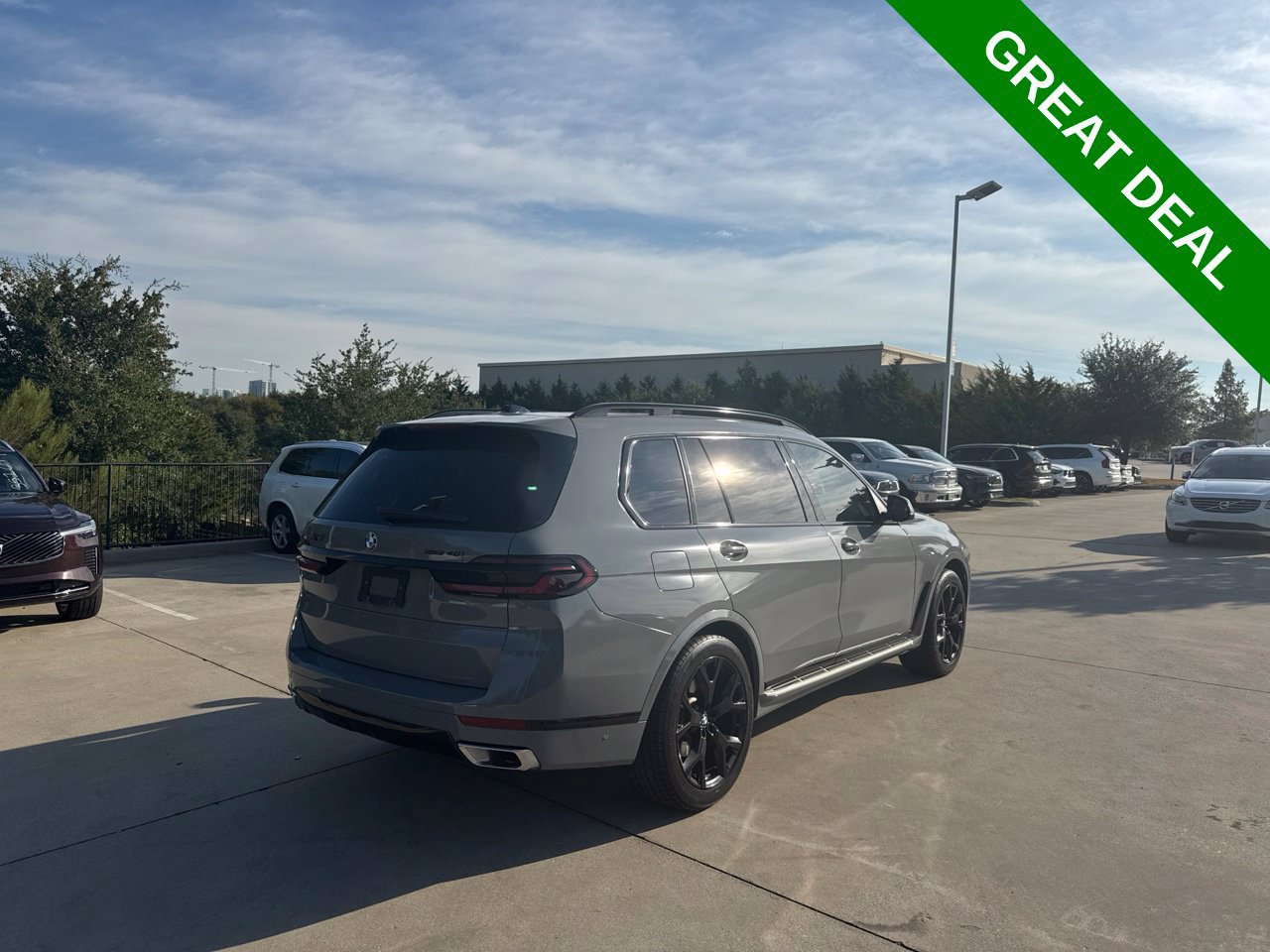 Used 2025 BMW X7 xDrive40i w/ Premium Package AWD/4WD image 5