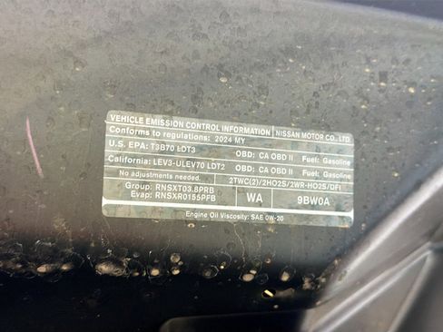 Used 2024 Nissan Frontier SV image 17