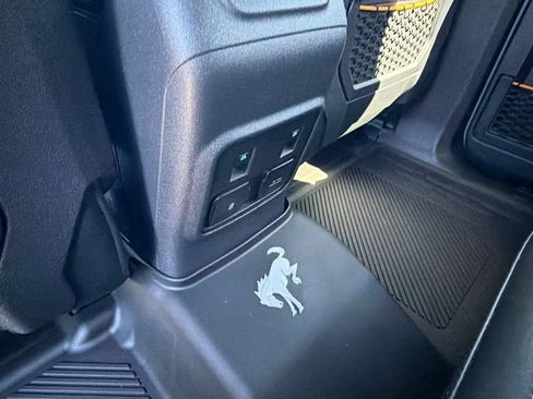 Used 2024 Ford Bronco Badlands AWD/4WD image 17