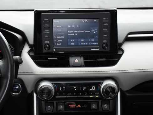 Used 2021 Toyota RAV4 XLE w/ Convenience Package AWD/4WD image 28