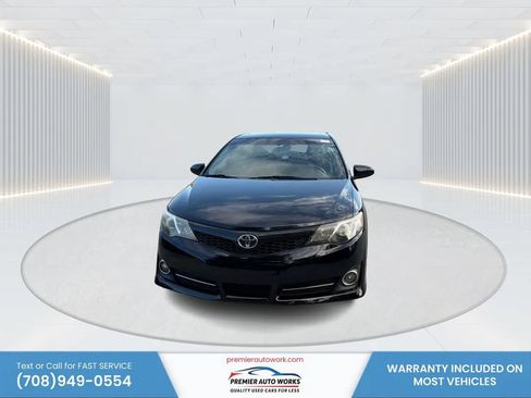 Used 2012 Toyota Camry SE FWD image 2