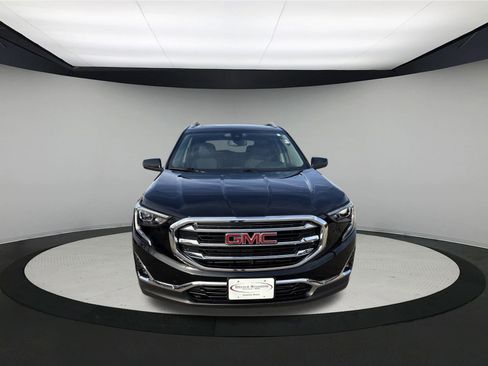 Used 2021 GMC Terrain SLT w/ Infotainment Package II image 2