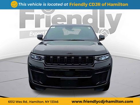 New 2026 Jeep Grand Cherokee Altitude image 8