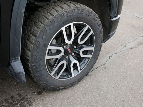 Used 2023 GMC Sierra 1500 AT4 w/ AT4 Preferred Package image 9