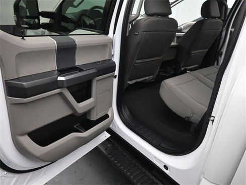 Used 2022 Ford F250 XLT w/ Snow Plow Prep Package image 18