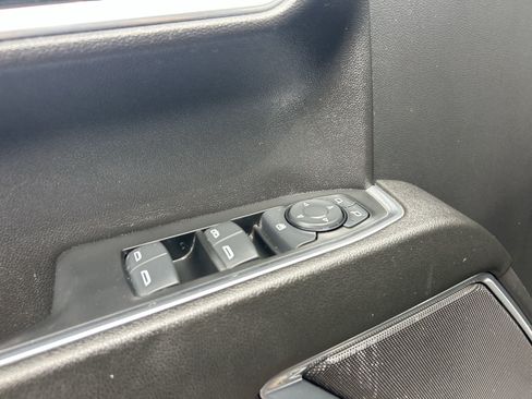 Certified 2025 Chevrolet Silverado 1500 LT RWD image 28