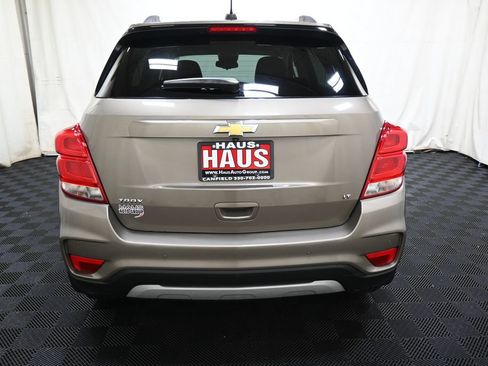 Used 2020 Chevrolet Trax LT w/ Driver Confidence Package FWD image 14