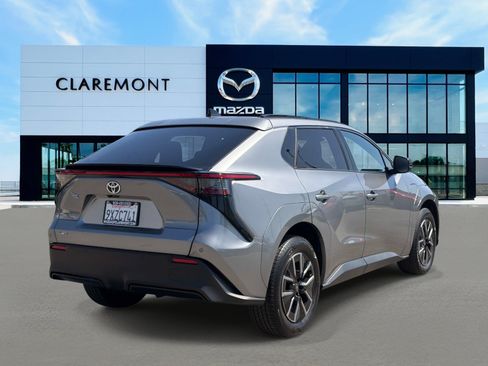 Used 2026 Toyota bZ FWD image 5