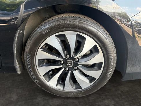 Used 2017 Honda Accord Hybrid Sedan image 35