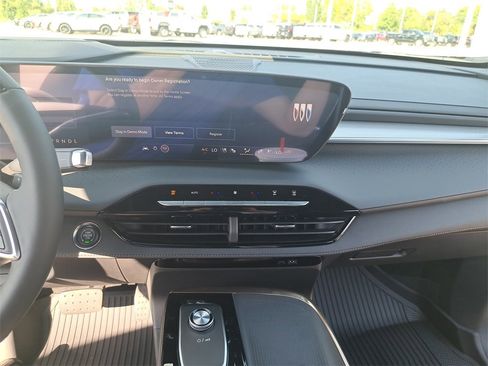 New 2026 Buick Enclave Avenir w/ Super Cruise Package image 23