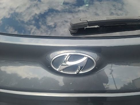 Used 2020 Hyundai Kona SEL Plus AWD/4WD image 6