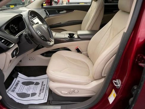 Used 2016 Lincoln MKX Reserve w/ Climate Package image 9