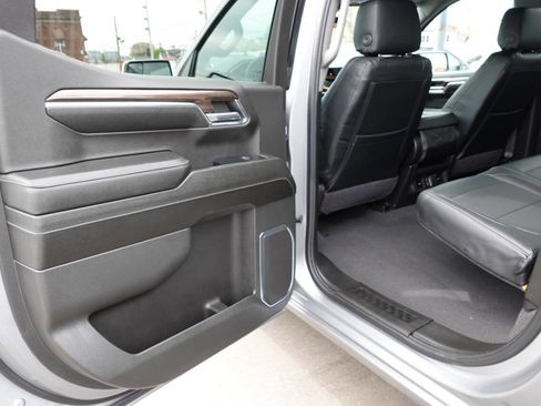 Used 2024 Chevrolet Silverado 1500 LT image 20