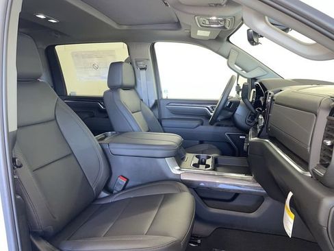 New 2026 Chevrolet Silverado 2500 LTZ w/ LTZ Plus Package AWD/4WD image 22