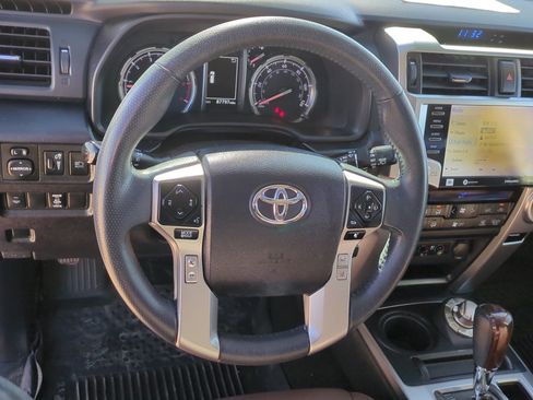 Used 2021 Toyota 4Runner Limited image 17