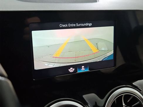 Used 2022 Mercedes-Benz GLA 250 4MATIC image 29