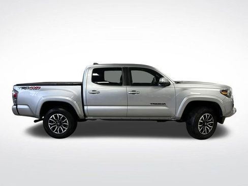 Used 2023 Toyota Tacoma TRD Sport image 2