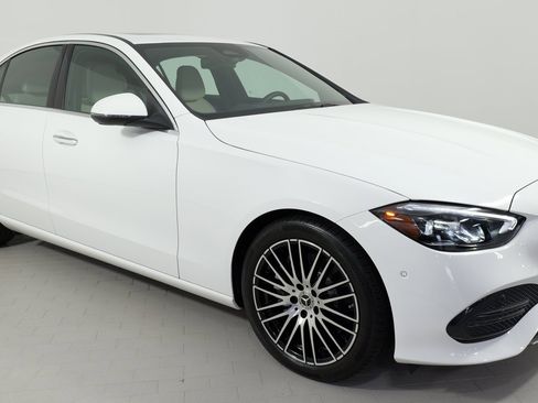Used 2024 Mercedes-Benz C 300 4MATIC Sedan image 23